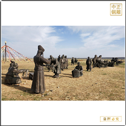 室外草原人物休息雕塑? 室外草原人物休息雕塑?